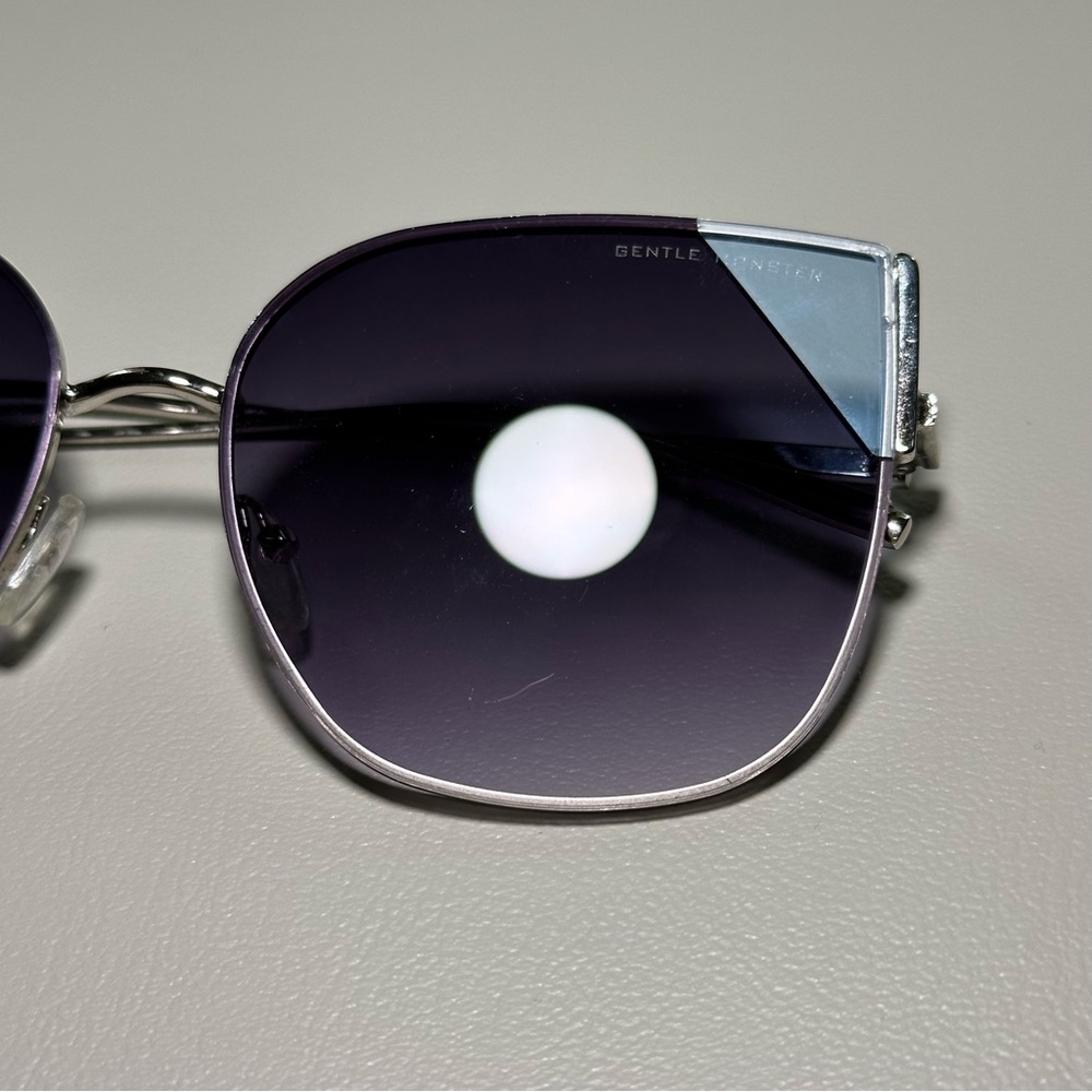 Gentle Monster Lala G2 Cat Eye Sunglasses - Picture 7 of 7
